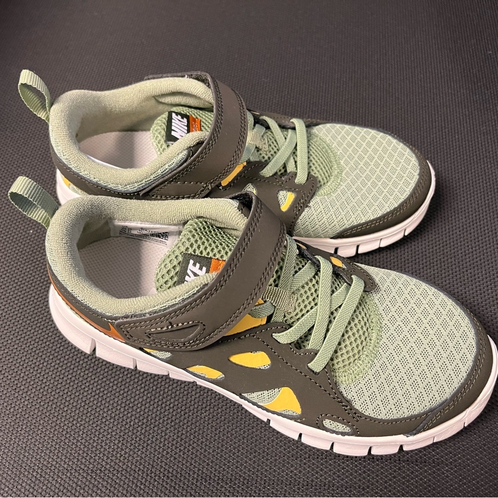 Nike Free Run 2 size 13.5
